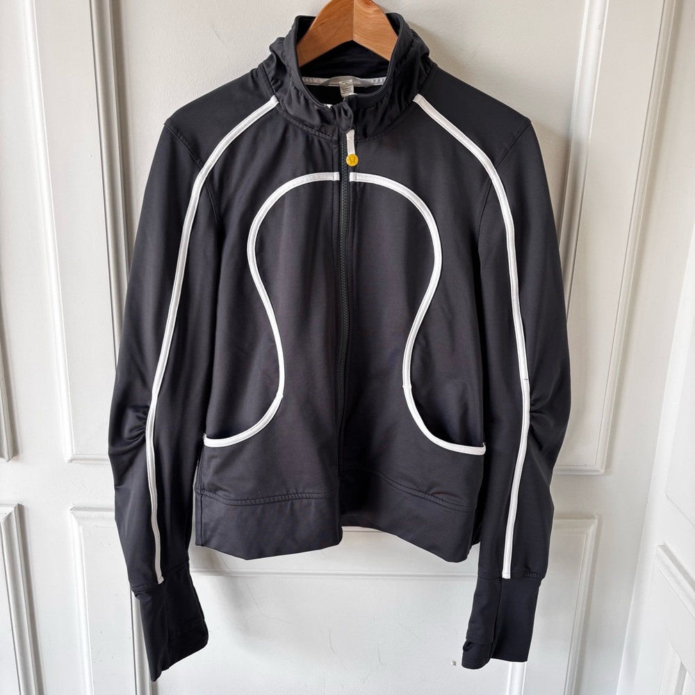 🖤 Lululemon Define Jacket | Rare Gray and White Piping ✨ Size 10